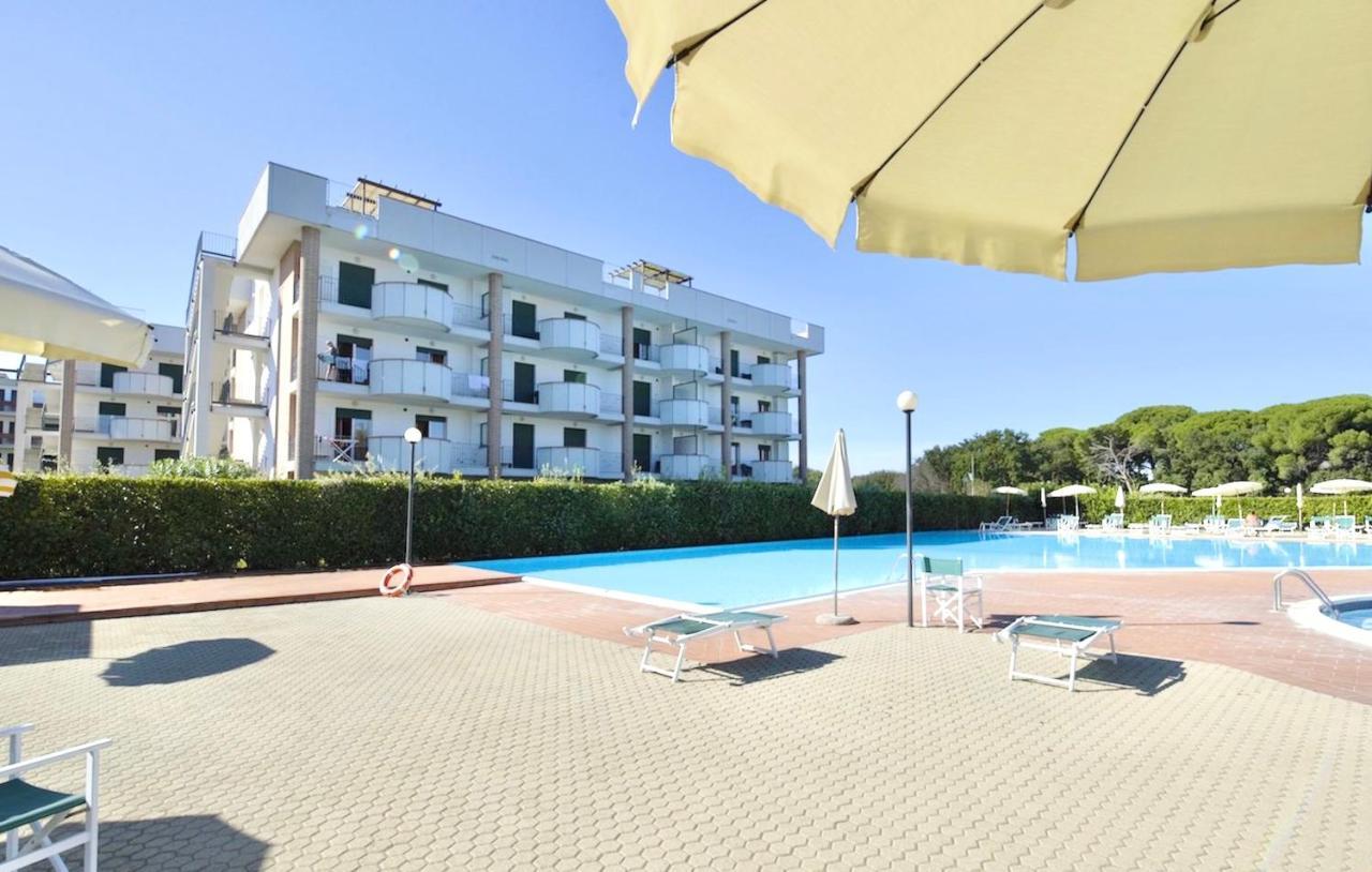 Isa-Apartments 4 Beds In Residence With Swimming-Pool In San Vincenzo, Just 600 Meters From The Sea Exteriör bild